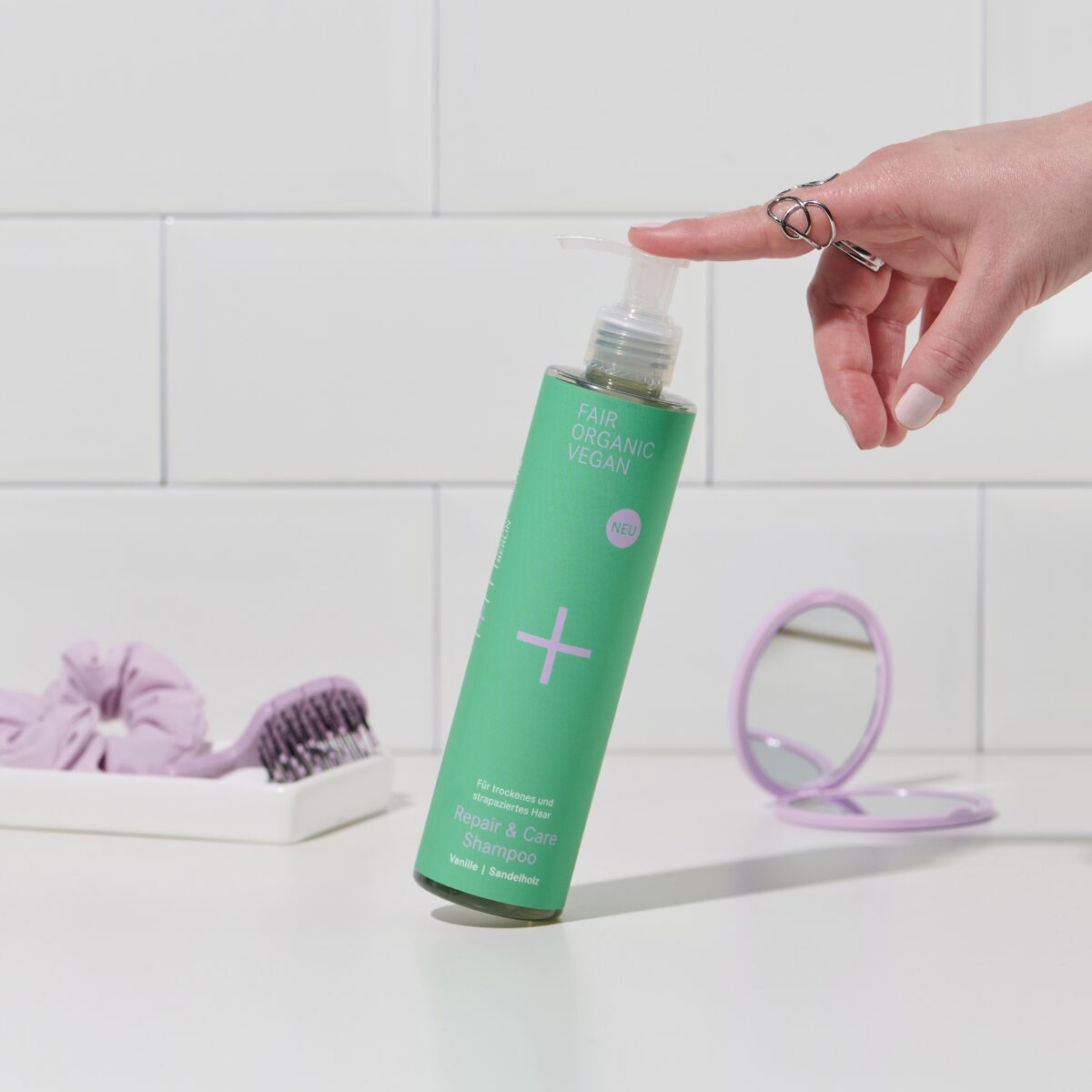 Repair & Care Shampoo von i+m Naturkosmetik